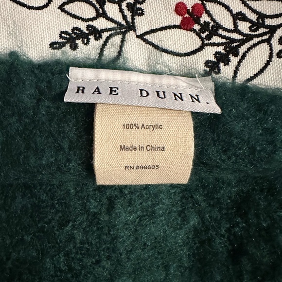 Rae Dunn “Peace on Earth” Faux Mohair Throw - Picture 7 of 9
